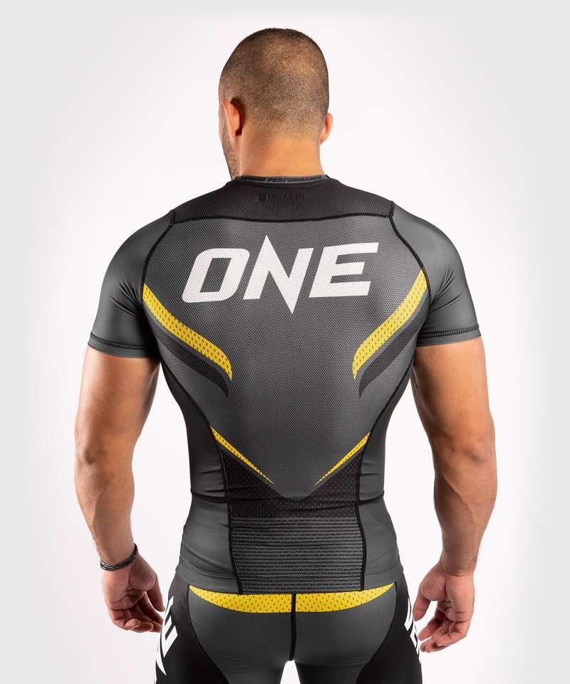 Venum Venum ONE FC Impact Rashguard K/A Grau Gelb