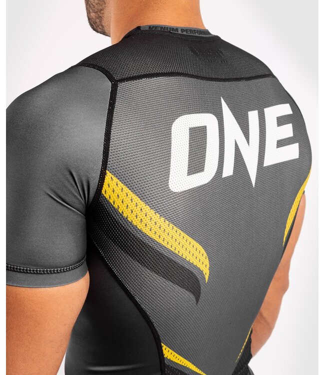 Venum ONE FC Impact Rashguard Short Sleeves Grey Yellow