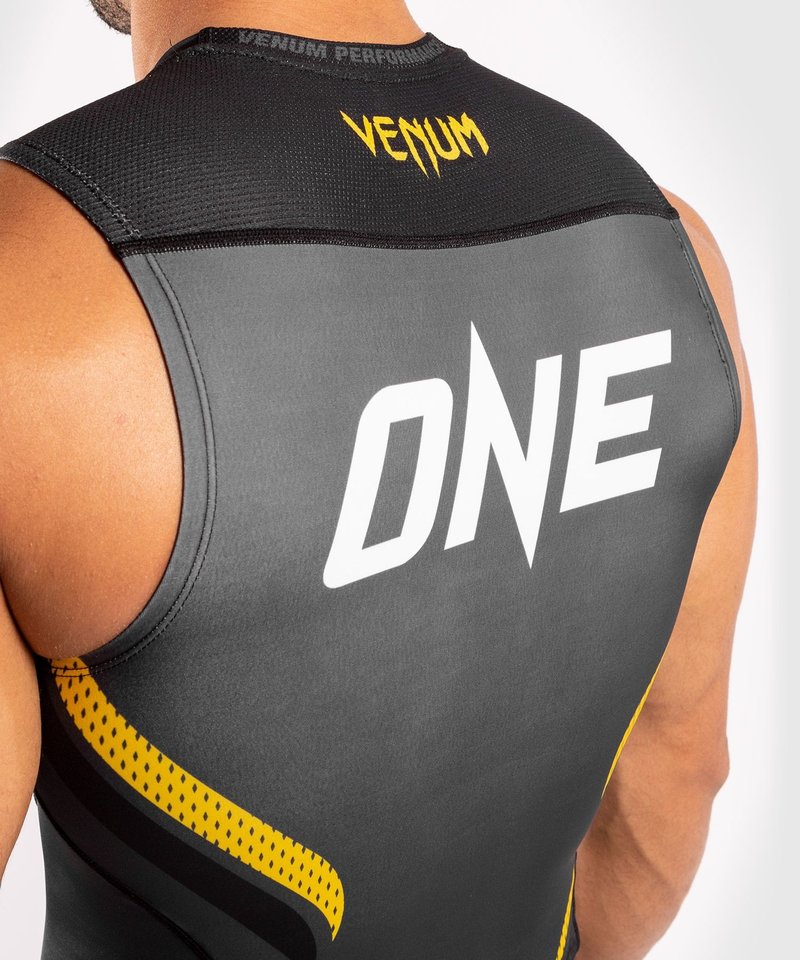 Venum Venum ONE FC Impact Ärmelloser Rashguard Grau Gelb