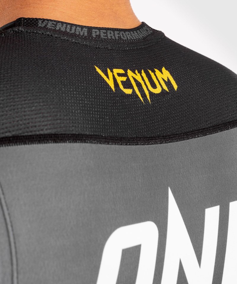 Venum Venum ONE FC Impact Ärmelloser Rashguard Grau Gelb