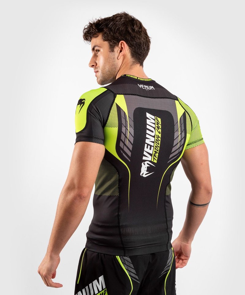 Venum Venum Training Camp 3.0 S/S Rash Guard Black Yellow