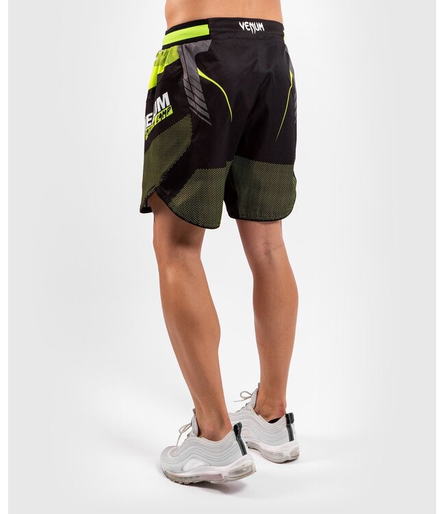 Venum Training Camp 3.0 Fight Shorts Zwart Geel