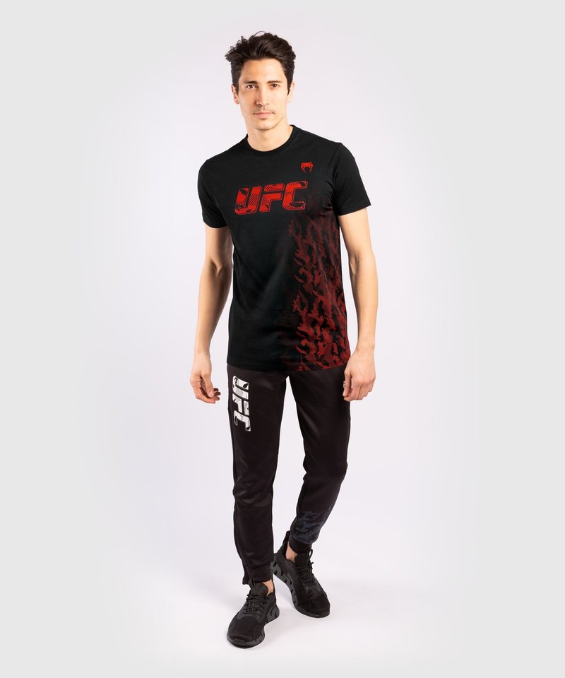 Venum UFC Venum Authentic Fight Week S/S heren T-shirt Zwart Rood