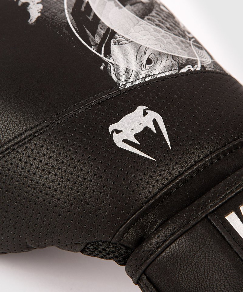 Venum Venum YKZ21 Boxing Gloves Black White