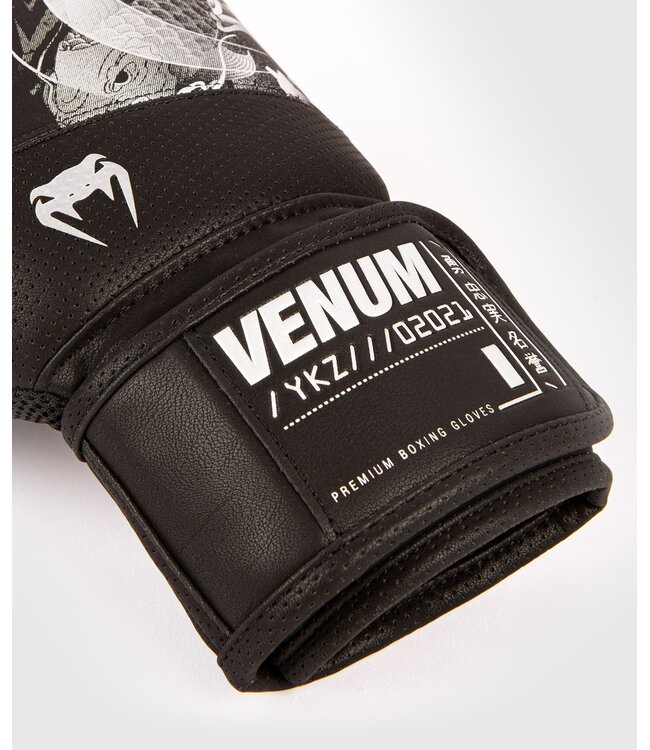 Venum YKZ21 Boxhandschuhe Schwarz Weiß