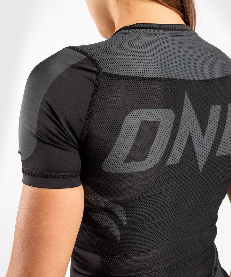 Venum Venum ONE FC IMPACT Rashguard K/A Damen Schwarz Schwarz