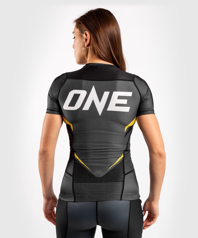 Venum Venum ONE FC IMPACT Rashguard K/A Damen Grau Gelb