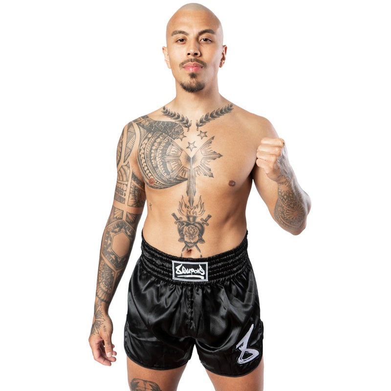 8 Weapons 8 WEAPONS Strike Muay Thai Kickboxing Shorts Schwarz Weiss