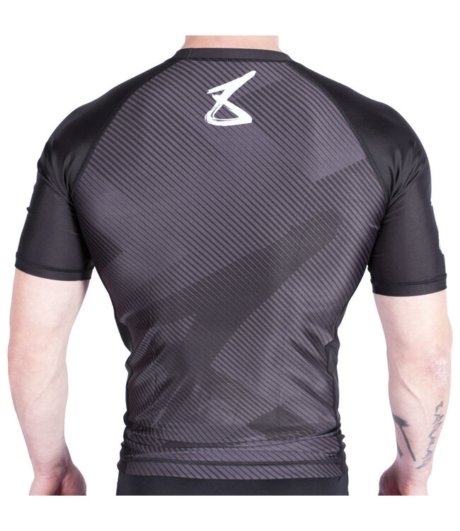 8 WEAPONS Rash Guard Kurzärm Strike Schwarz