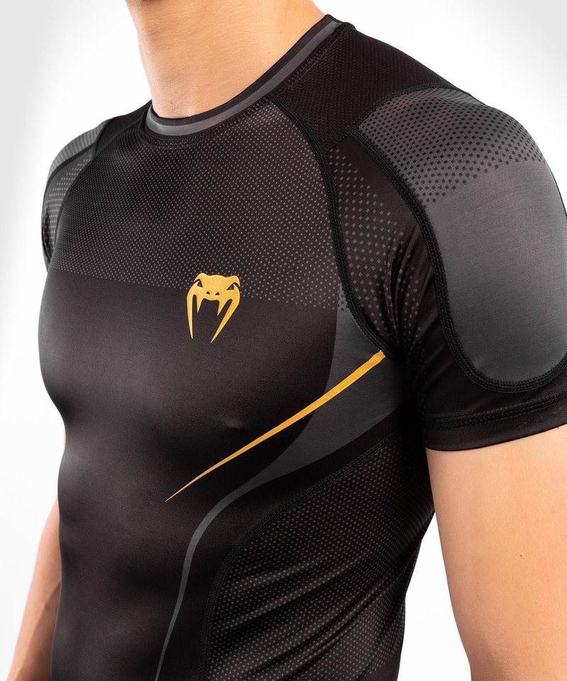 Venum Venum Athletics Compression T-Shirt Rash Guard Schwarz Gold