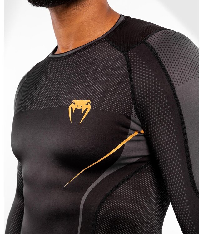 Venum Athletics Compression T-shirt Rash Guard L/S Black Gold