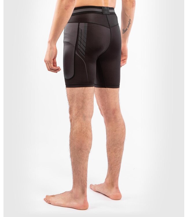 Venum Athletics Vale Tudo Kompression Shorts Schwarz Gold