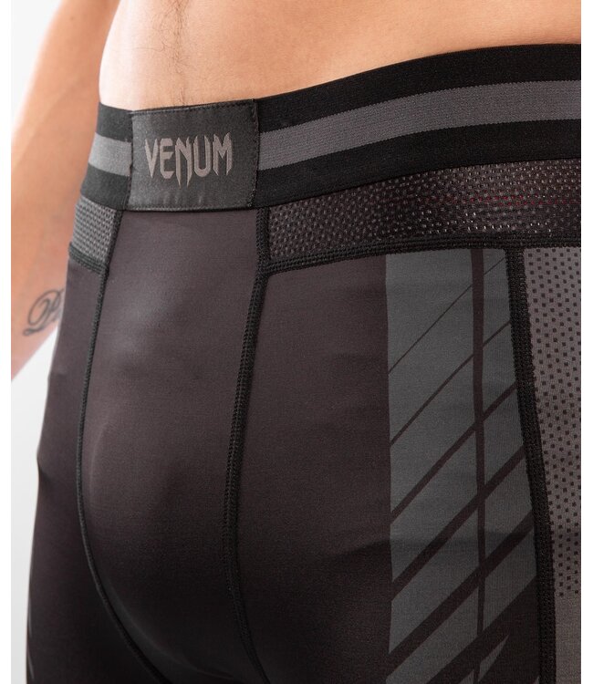 Venum Athletics Vale Tudo Kompression Shorts Schwarz Gold