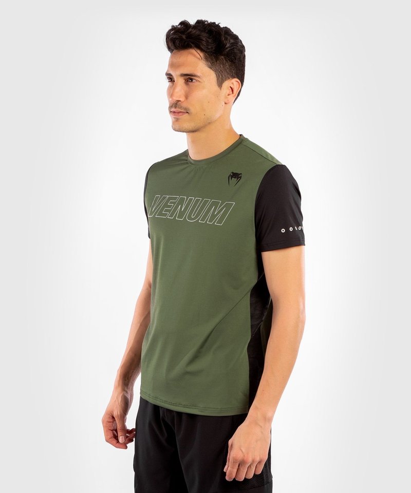 Venum Venum Classic Evo Dry-Tech T-shirt Khaki Zilver