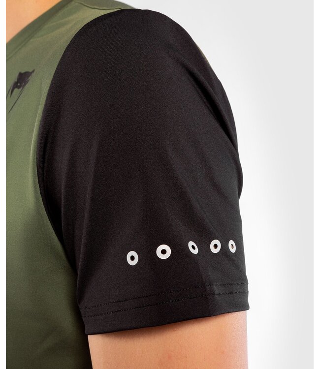 Venum Classic Evo Dry-Tech T-shirt Khaki Zilver