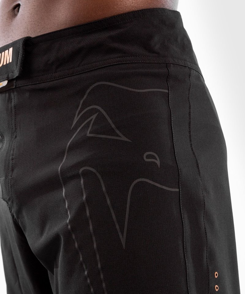 Venum Venum Light 4.0 Fightshorts Schwarz Bronze Venum Fightwear