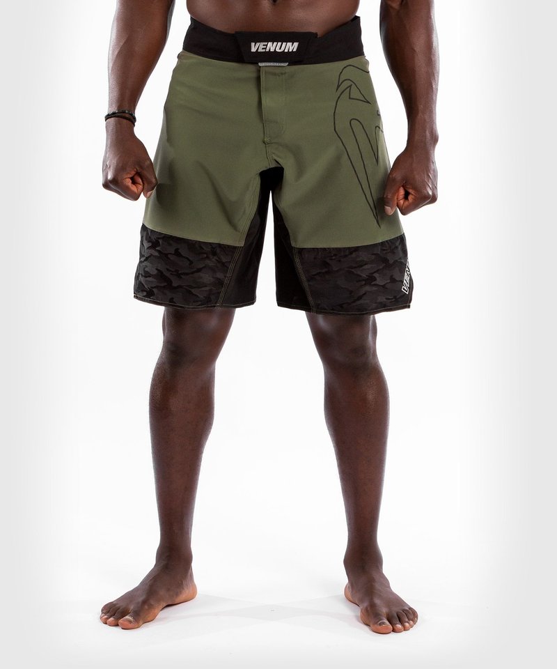 Venum Venum Light 4.0 Fight Shorts Khaki Zilver Venum Fightwear