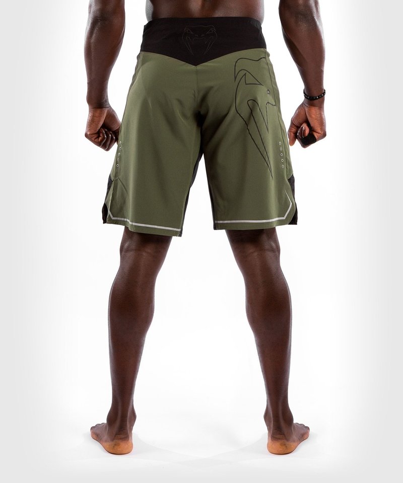 Venum Venum Light 4.0 Fight Shorts Khaki Zilver Venum Fightwear