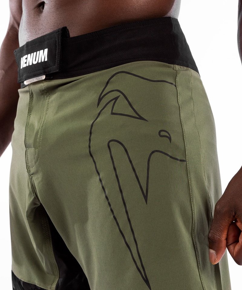 Venum Venum Light 4.0 Fight Shorts Khaki Zilver Venum Fightwear