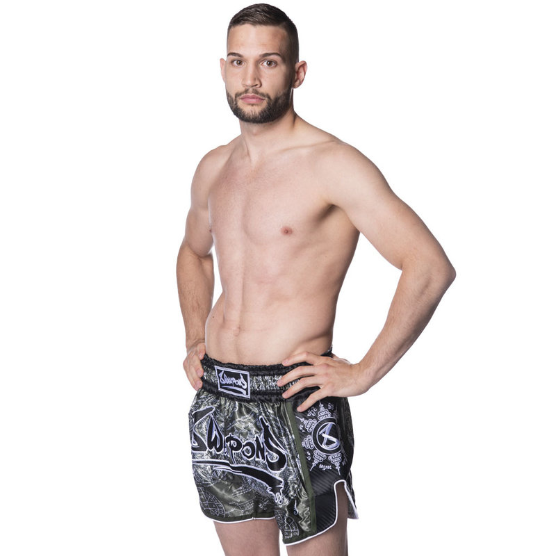 8 Weapons 8 Weapons Muay Thai Short Carbon Yantra Olive Grün