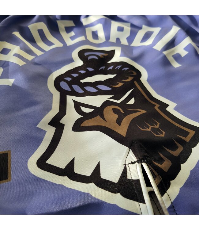 Pride or Die Flying Knee Fightshorts Lila Kampfsporthose