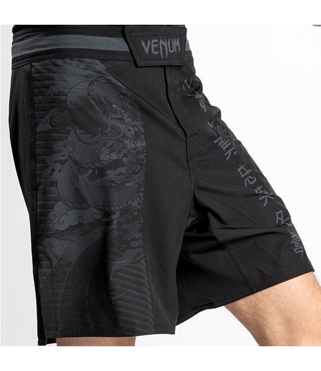 Venum YKZ21 Fight Shorts Black Black