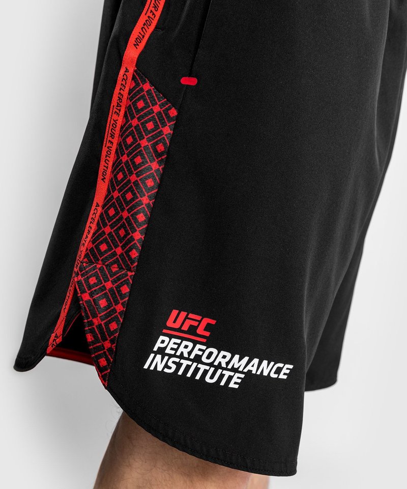 UFC | Venum UFC x VENUM Performance Institute Trainingsshort Zwart Rood