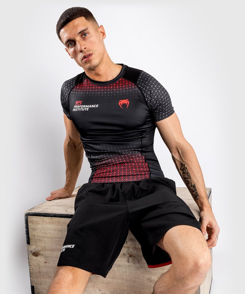 UFC UFC x VENUM Performance Institute S/S Rashguard Schwarz Rot