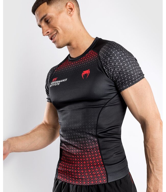 UFC x VENUM Performance Institute S/S Rashguard Schwarz Rot