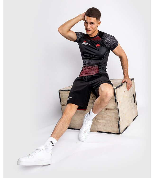 UFC x VENUM Performance Institute S/S Rash Guard Zwart Rood