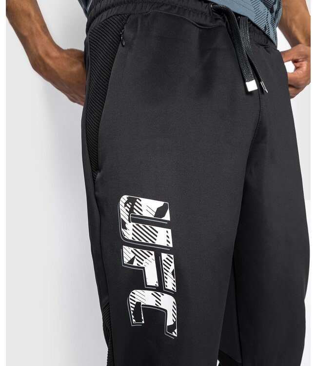UFC Venum Authentic Fight Week Jogging Hose Schwarz