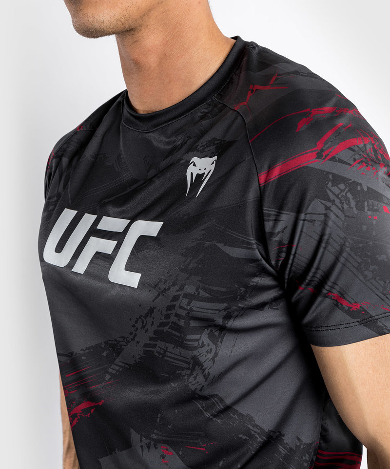 UFC | Venum Authentic Fight Week 2.0 Performance T-shirt Zwart Rood