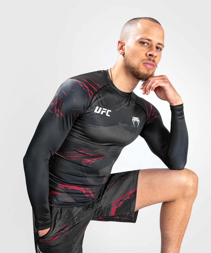 UFC UFC Venum Authentic Fight Week 2.0 Performance L/S Rashguard Schwarz Rot