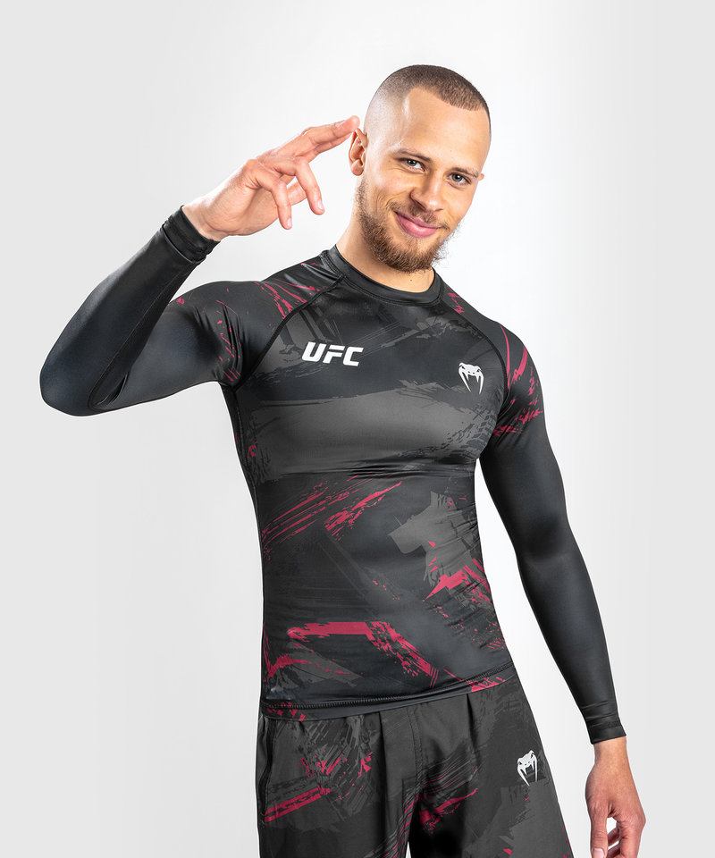 UFC UFC Venum Authentic Fight Week 2.0 Performance L/S Rashguard Schwarz Rot