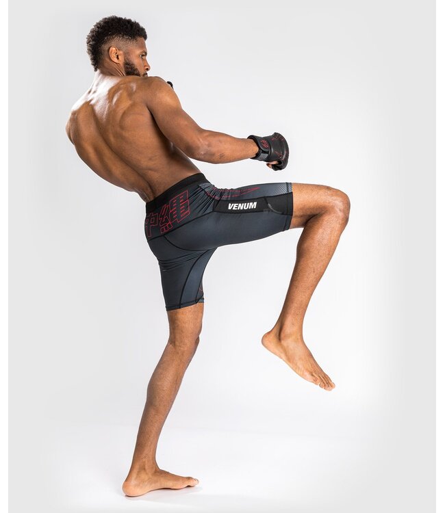 Venum Venum OKINAWA 3.0 Vale Tudo Shorts Schwarz Rot