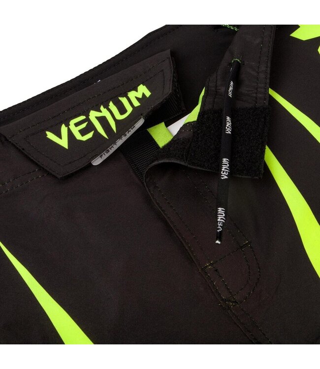 Venum Predator X MMA Fight Short Zwart Geel