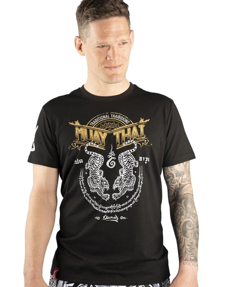 8 Weapons 8 Weapons T Shirt Sak Yant Tigers Zwart Geel