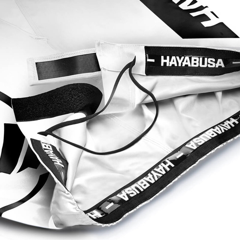 Hayabusa Hayabusa Icon Mittellange Fightshorts Weiß Schwarz