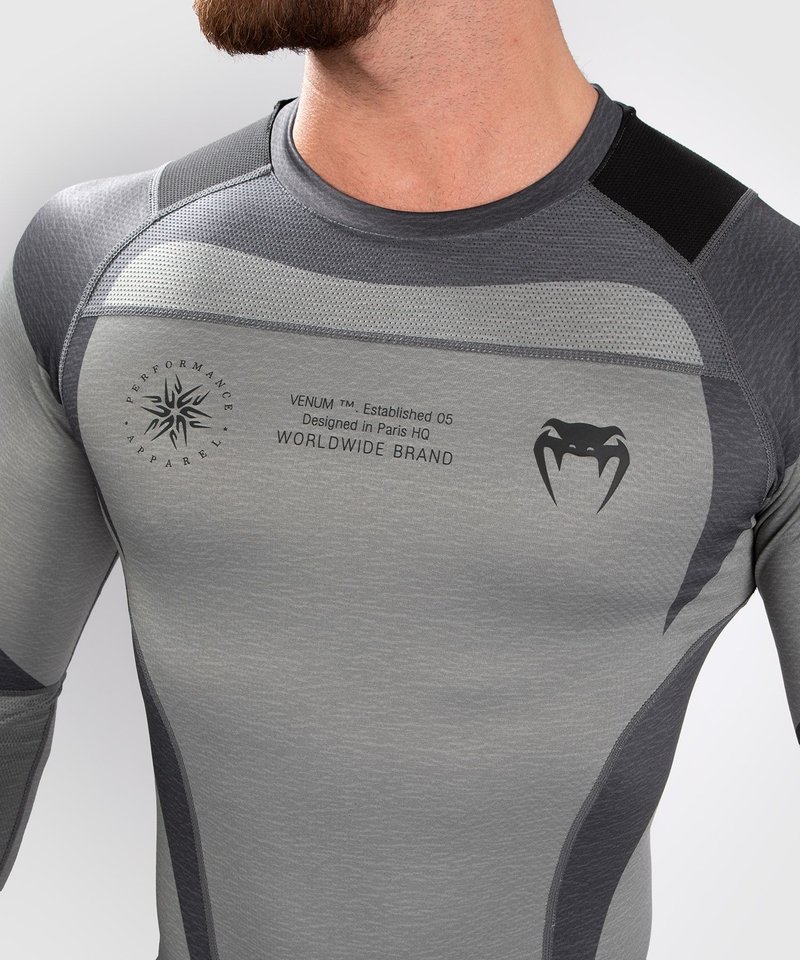 Venum Venum Stone Rash Guard Compression Shirt L/S Mineral Green