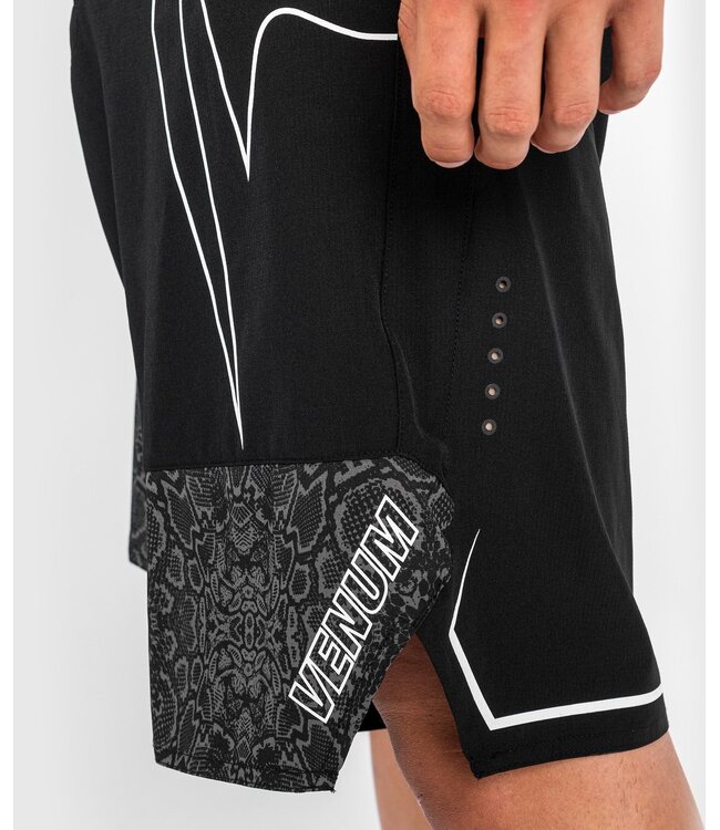 Venum Fightshorts Light 4.0 Schwarz Weiß