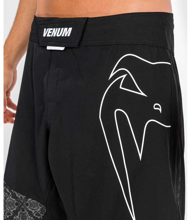 Venum Fightshort Light 4.0 Zwart Wit