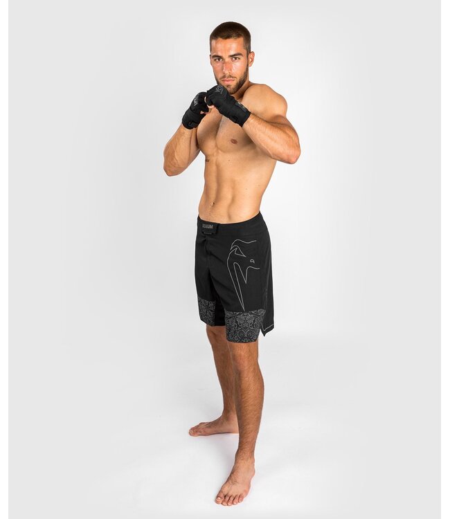 Venum Fightshorts Light 4.0 Schwarz Schwarz