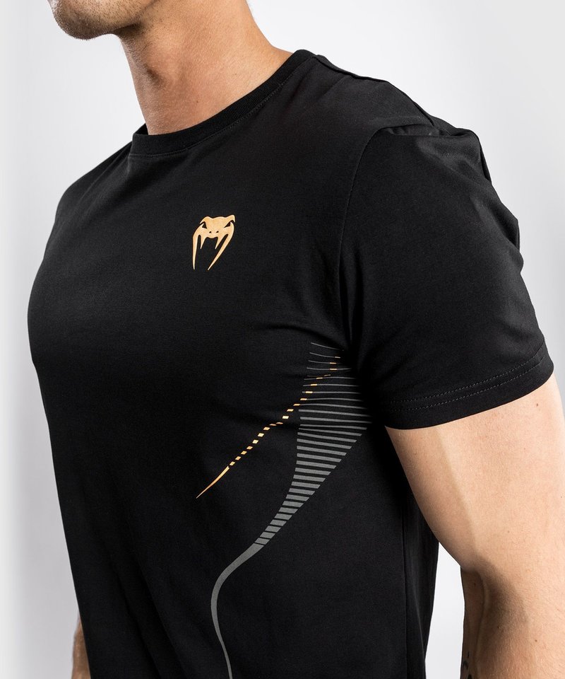 Venum Venum Athletics T-shirt Zwart Goud