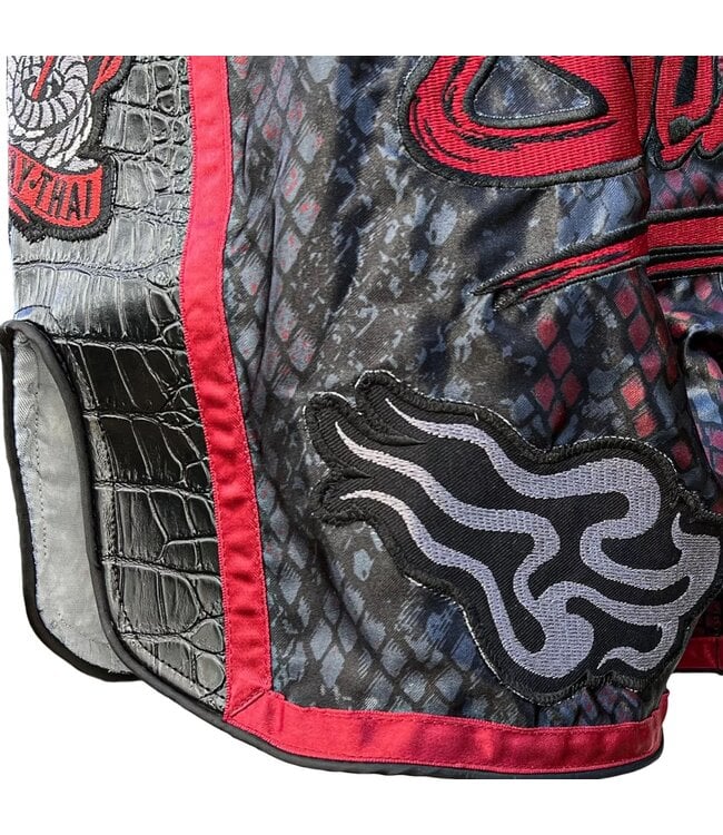 8 WEAPONS Muay Thai Shorts Snake Red