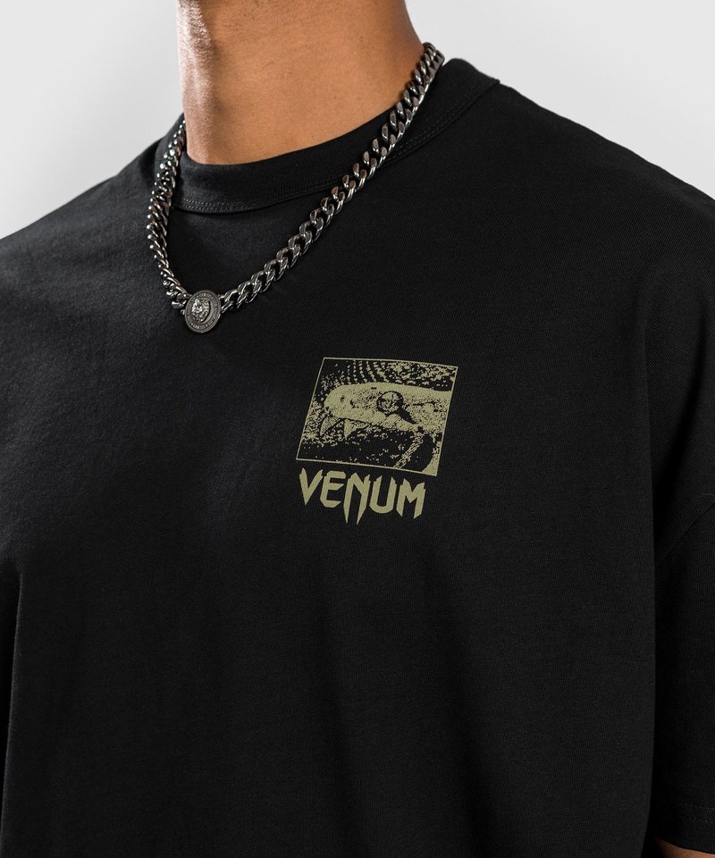 Venum Venum Fangs T-shirt Oversized Pasvorm Zwart