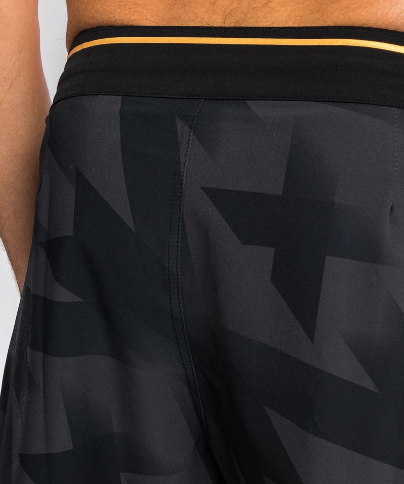 Venum Venum Razor Fightshorts Black Gold