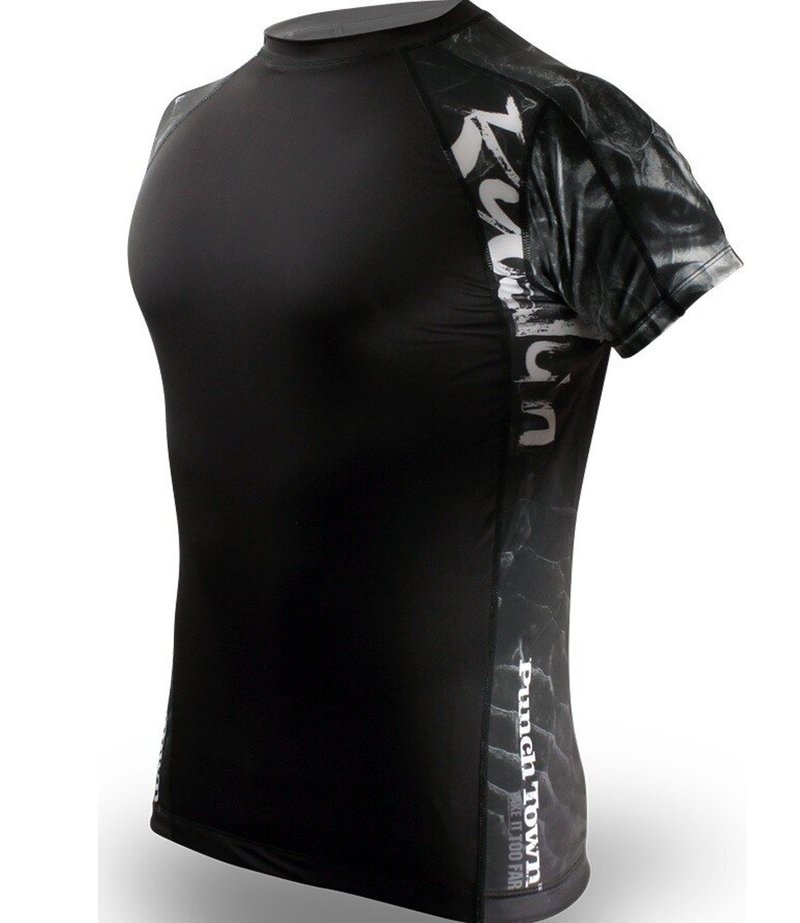 PunchTown Rash Guard Ryushin Short Sleeves Black - FIGHTWEAR SHOP