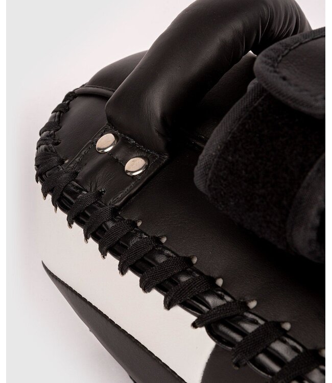 Venum Light Kick Pads 2.0 Skintex Leder Schwarz Weiß - pro Paar