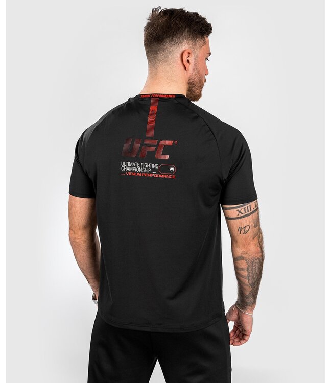 UFC UFC x Venum Adrenaline Fight Week Dry-tech T-shirt zwart