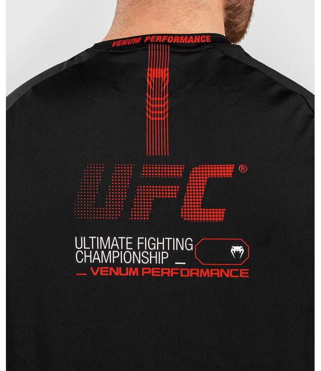 UFC UFC x Venum Adrenaline Fight Week Dry-tech T-shirt zwart